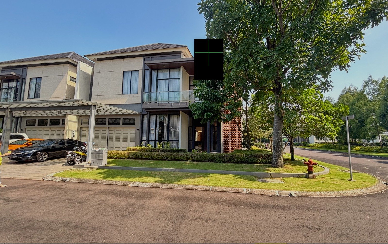 Rumah Mewah Summarecon Bandung di Cluster Emily Tipe Esyana Premium View Danau